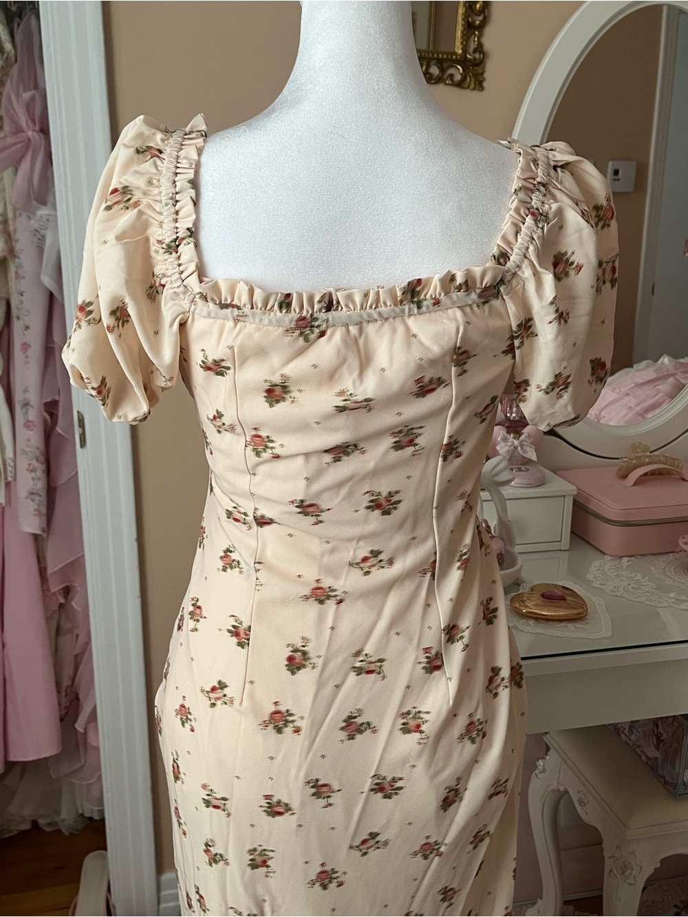 Cider Cream Floral Puff-Sleeve Maxi Dress - Picture 4 of 5